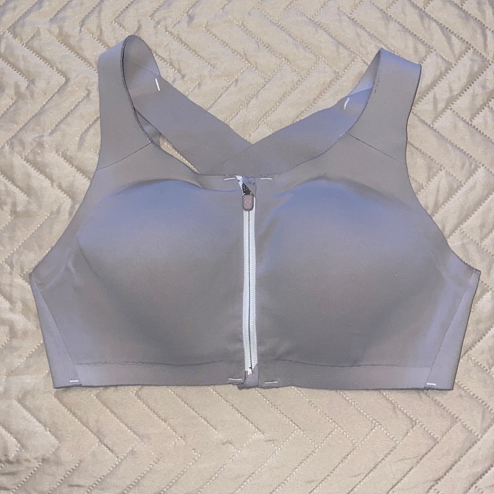 Lululemon Enlite bra 34D